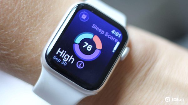 凤凰彩票中国官网入口 Apple Watch AI新标的: 从聊天机器东谈主到个东谈主种植